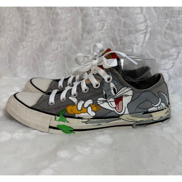 Converse Looney Tunes Chuck All Star Low Top Gray Bugs Bunny Daffy Duck M6 / W8 - Picture 2 of 13